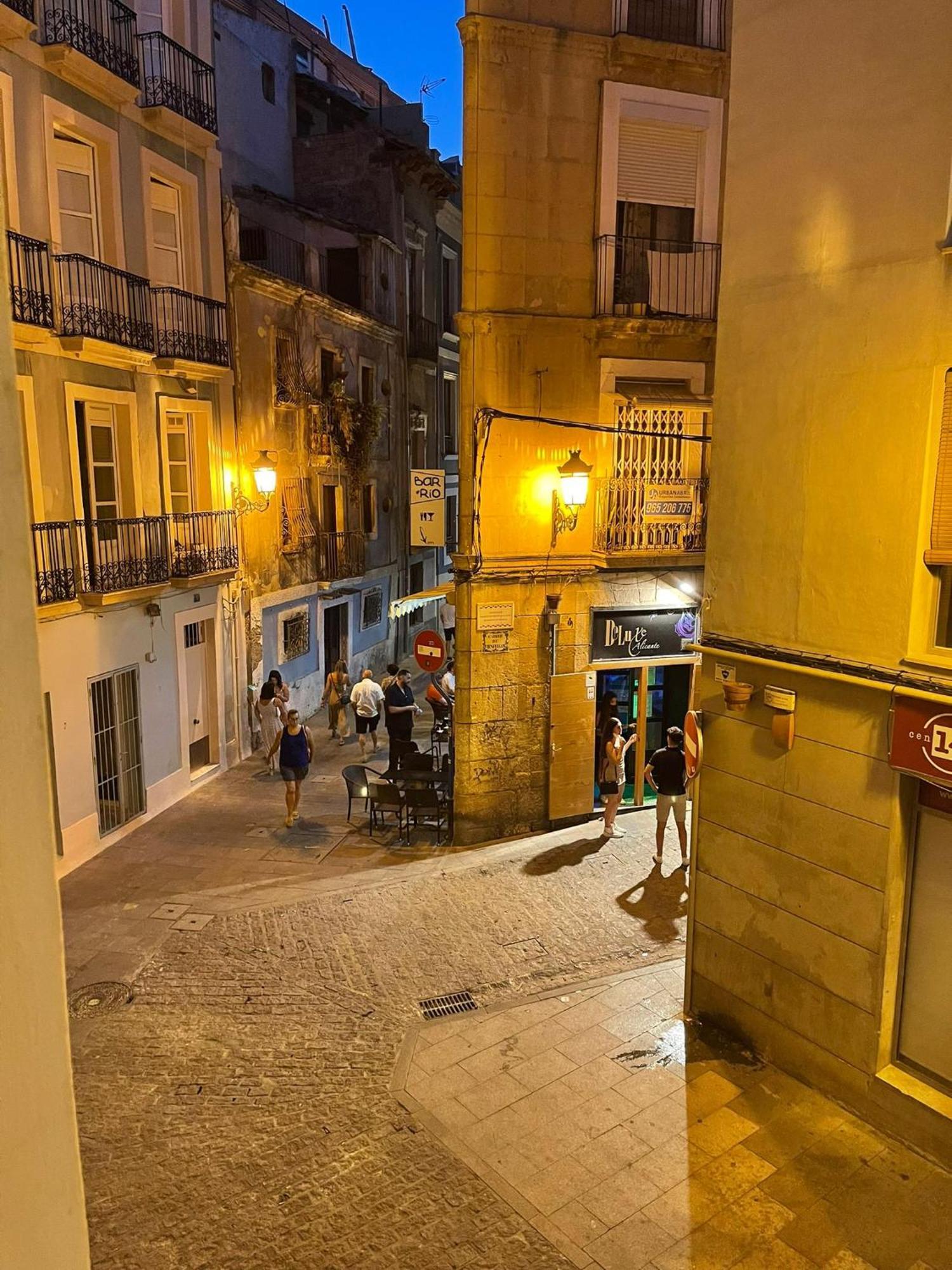 Piso Casco Historico อาลิกันเต ภายนอก รูปภาพ